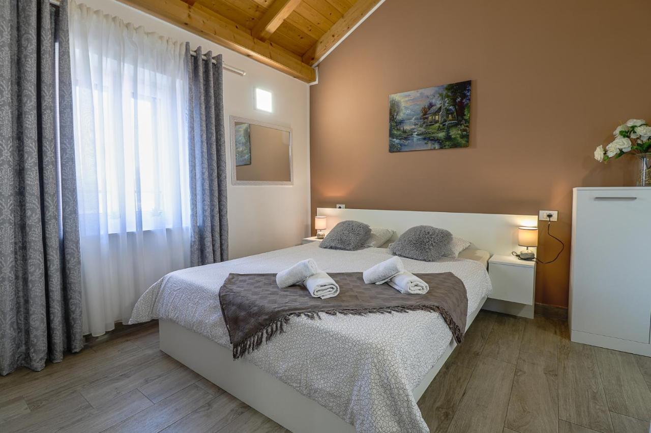 Apartman Juraj I Matej Vrsar Extérieur photo