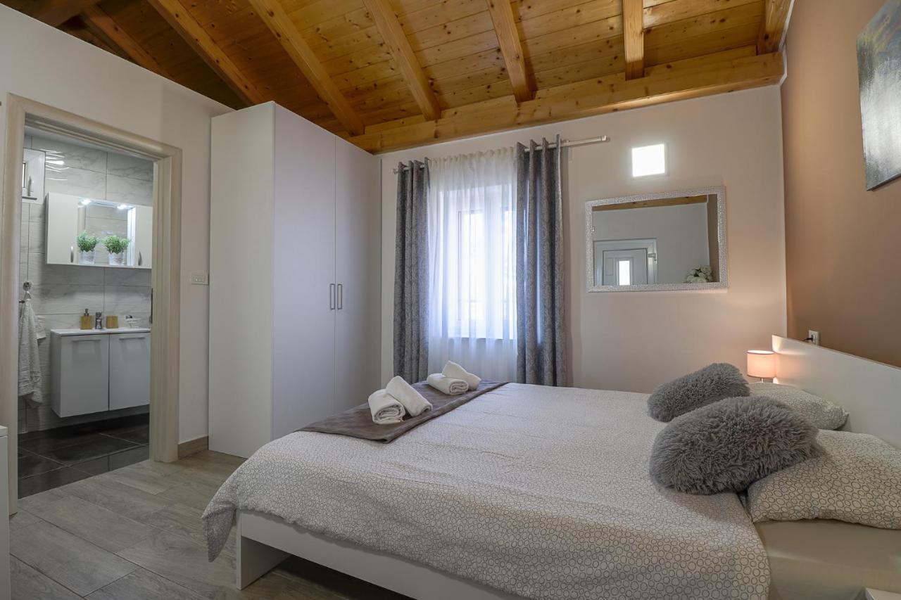 Apartman Juraj I Matej Vrsar Extérieur photo