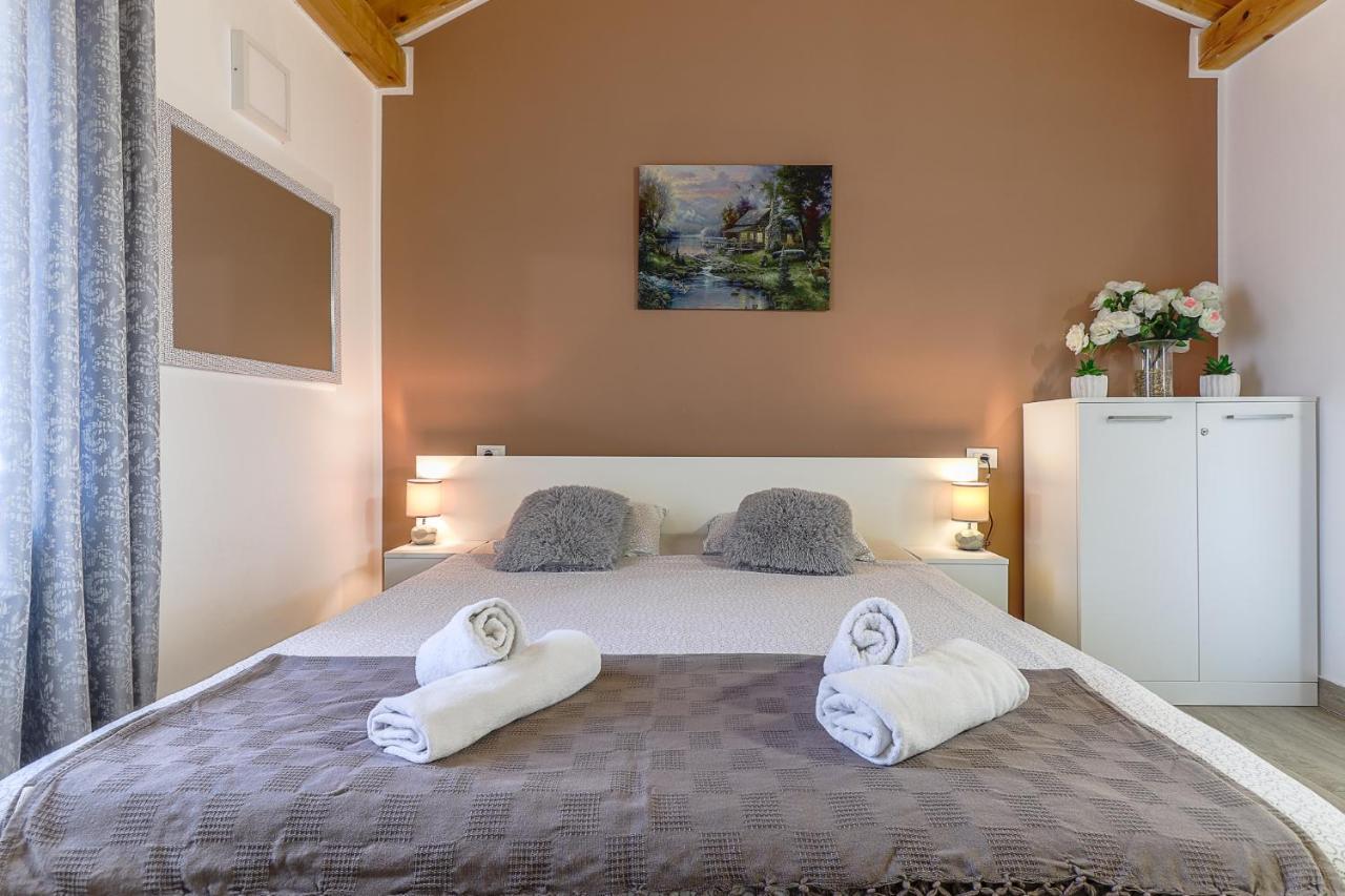 Apartman Juraj I Matej Vrsar Extérieur photo